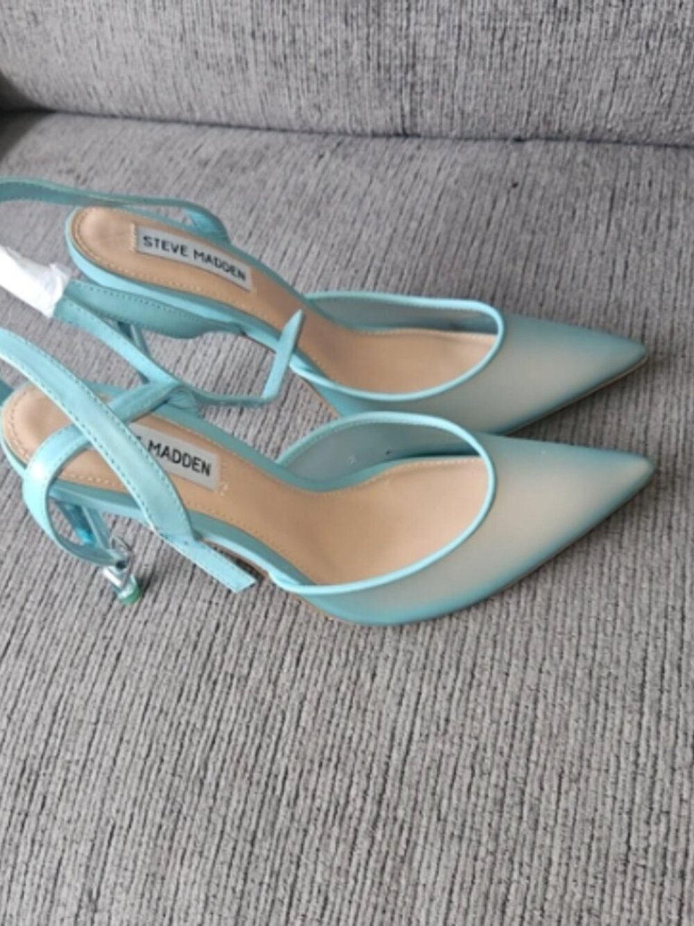women Blue heels - Picture 2 of 2